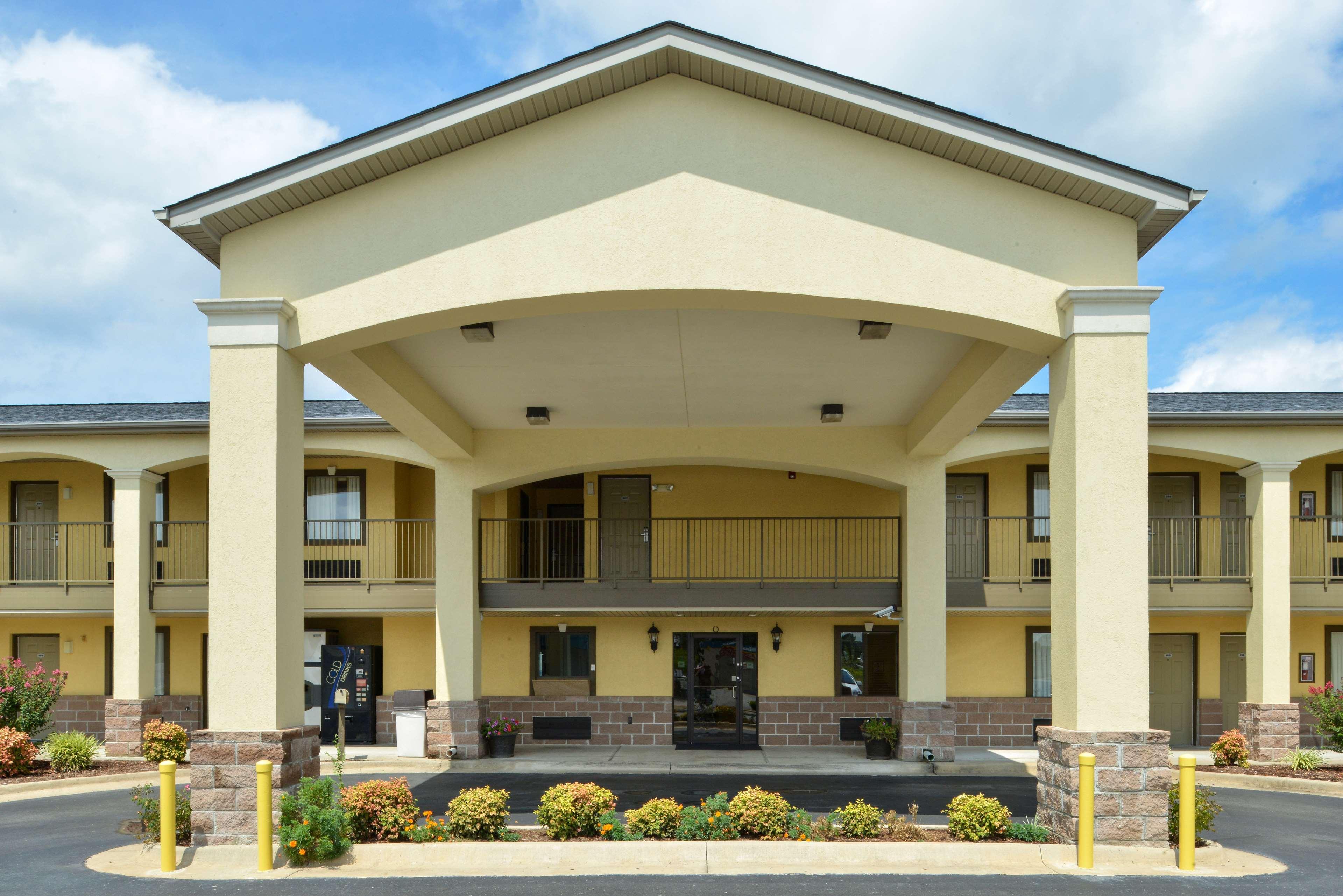 Americas Best Value Inn And Suites Little Rock Eksteriør bilde