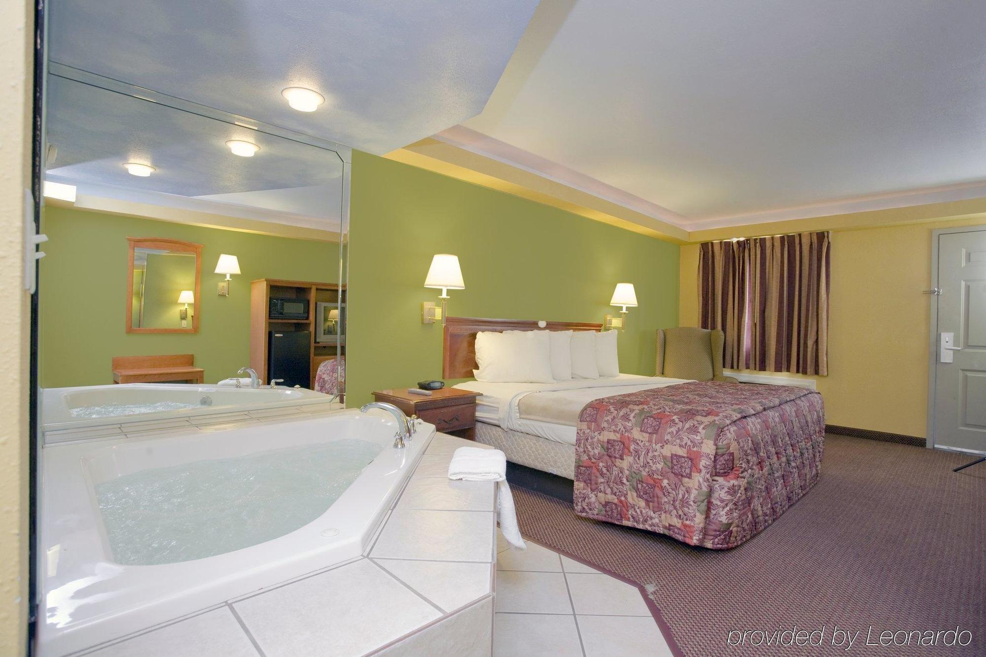 Americas Best Value Inn And Suites Little Rock Rom bilde